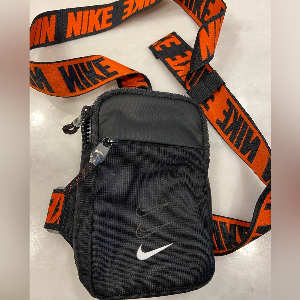 Nike shoulder bag